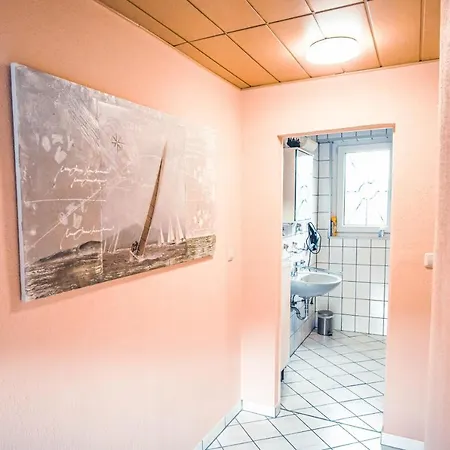 Rheinterrasse 1 公寓 *